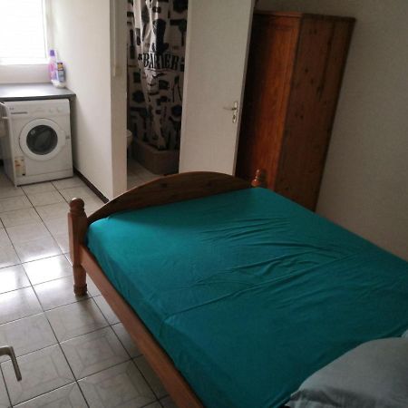 Appartement Idealement Situe Saint-Denis Extérieur photo